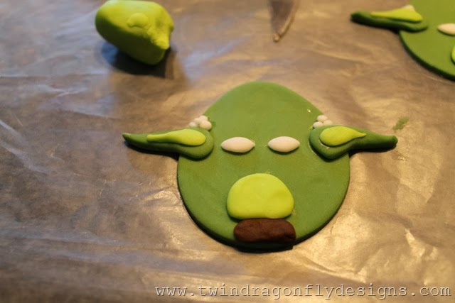 Angry Bird Star Wars Fondant Cupcake Toppers (20)
